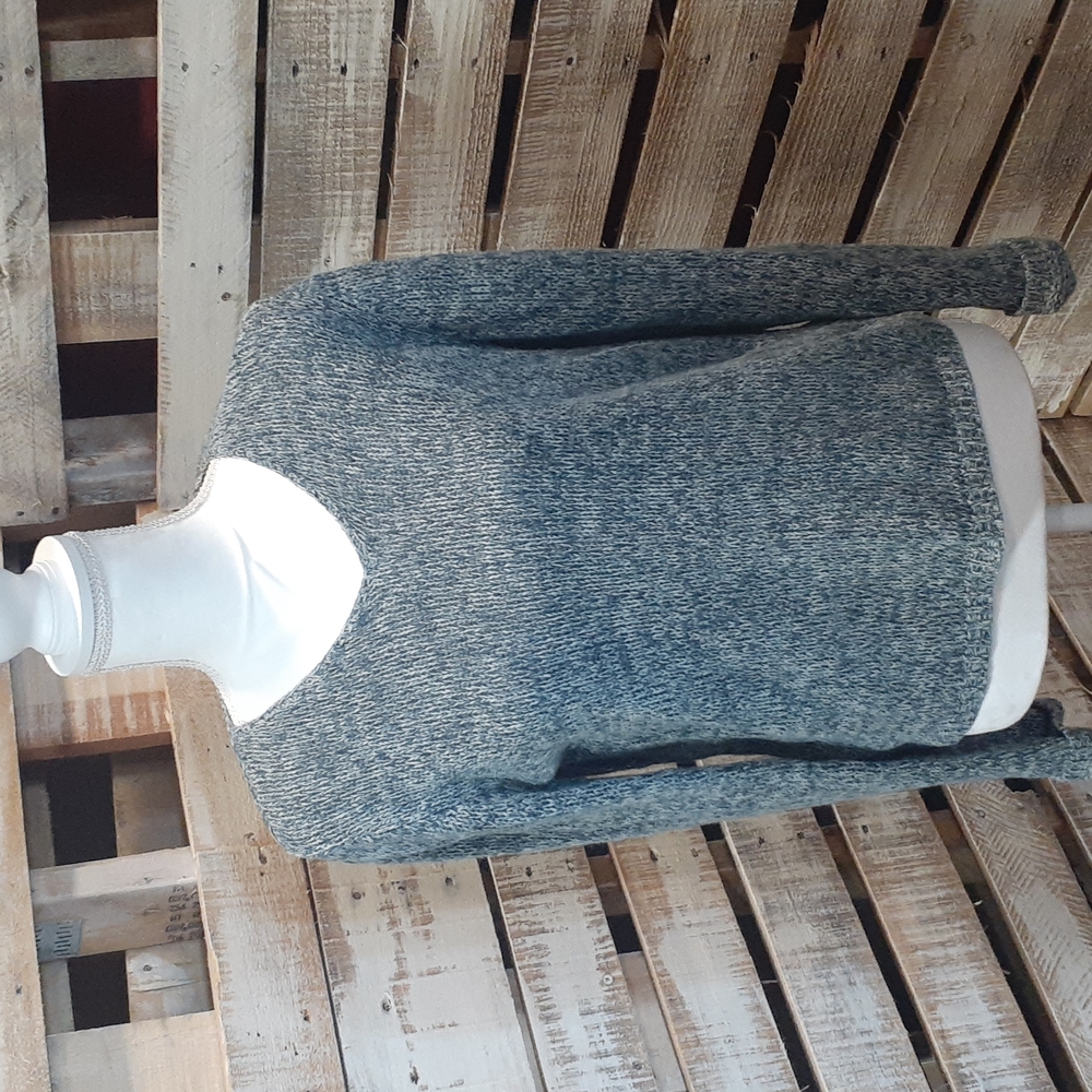 Joneswear V neck sweater